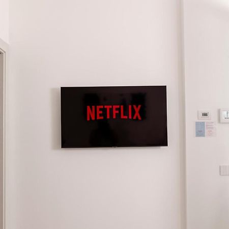 Apulialux Design Apartment - Relax, Spa E Free Parking 바리 외부 사진