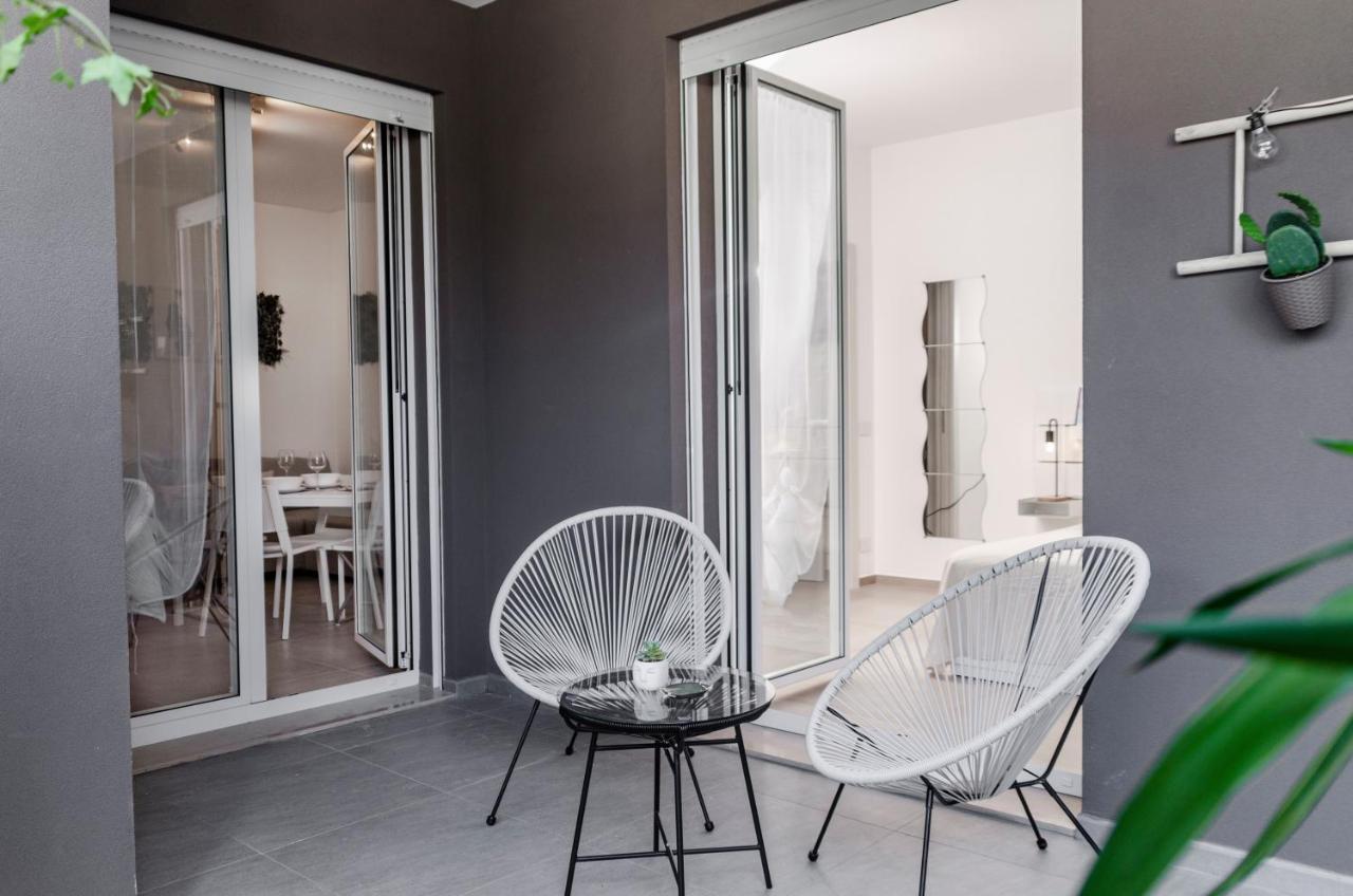 Apulialux Design Apartment - Relax, Spa E Free Parking 바리 외부 사진